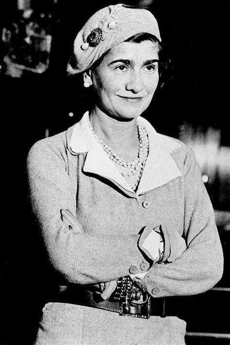 coco chanel como era|coco chanel biografia corta.